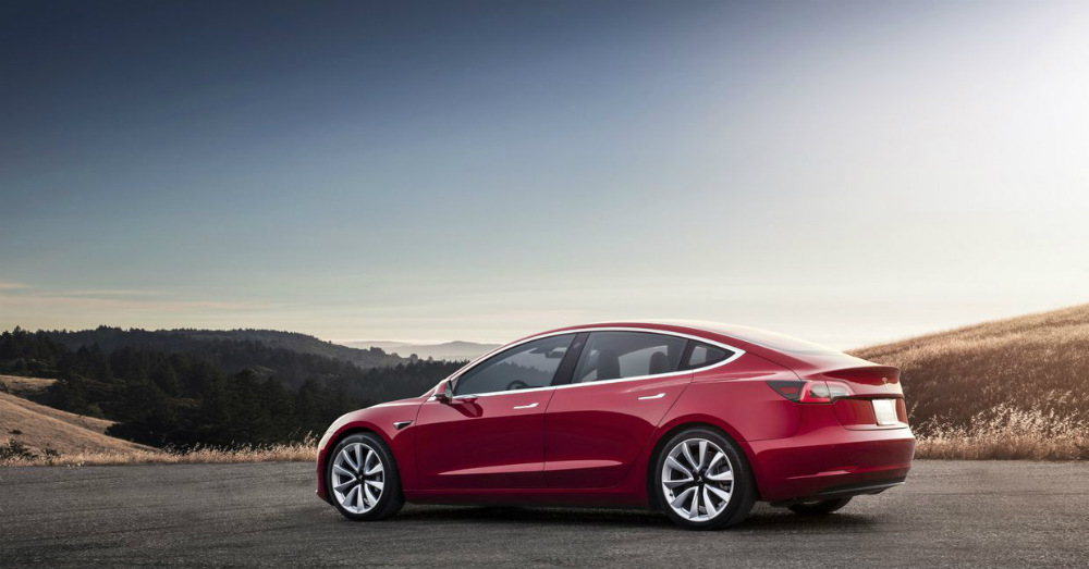 The Model 3 is Here but Tesla Continues to Report Losses