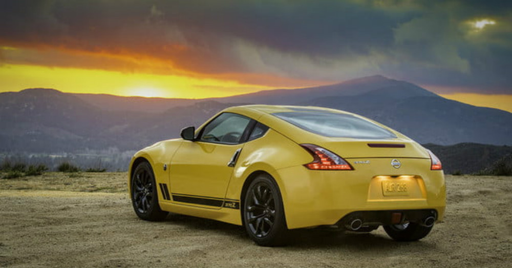 Drive the Nisan 370Z and Enjoy the Daily Ride
