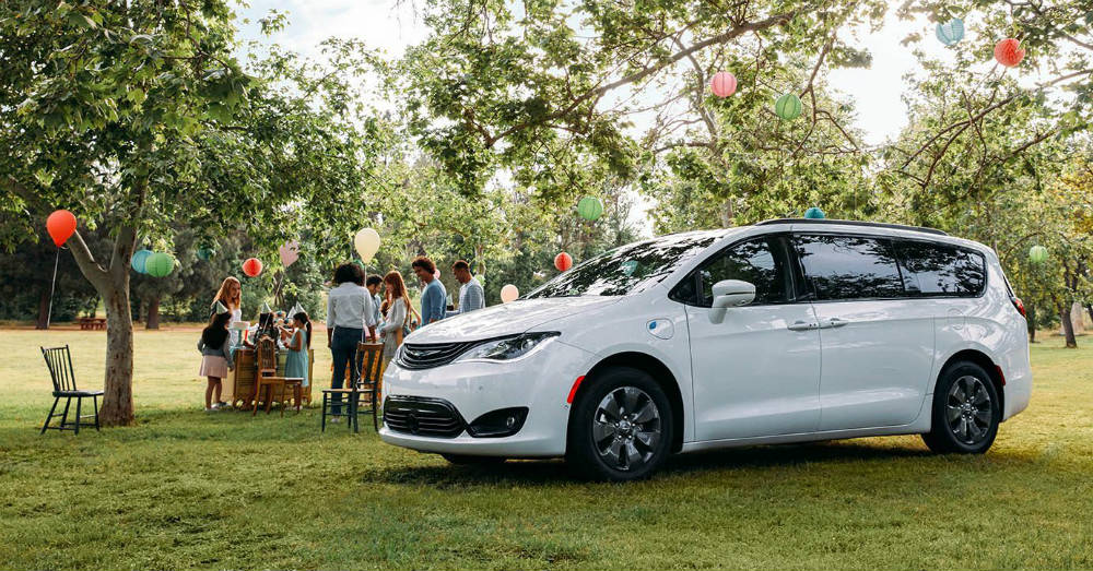 Minivan - Find Your New Chrysler Pacifica Today