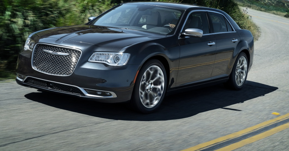 Chrysler 300 - Expand Your Driving Experience in this Chrysler