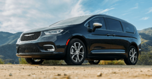 2023 Toyota Sienna vs. 2023 Chrysler Pacifica: What’s the Better